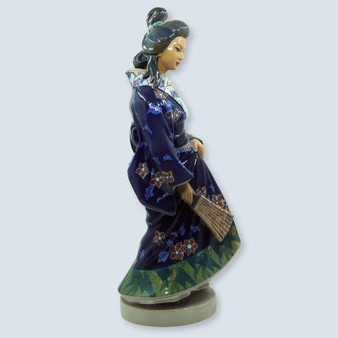 Dahl Jensen; Porcelain figurine of Japanese woman  No. 1159