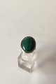 N. E. From Ring af Sterling Sølv med cabochonslebet grøn Malakit