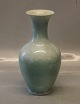 Klosterkælderen 
præsenterer: 
Kongelig 
Dansk Kgl. Vase 
24 cm Mint 
grønt crystal 
glasur 21 - 3 - 
1925 Søren Berg
