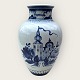 Moster Olga - 
Antik og Design 
præsenterer: 
Royal 
Copenhagen
Tranquebar
Vase
#4011/ 1202
*1500kr
