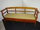 Slagbænk i birketræ fra år 1850 i fin stand Måler 210 lang x 62 cm dyb x 93cm høj