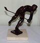 Royal Copenhagen Bronze statuette Sterett-Gittings Kelsey Ishockeyspiller fra 1976. Måler 21cm ...