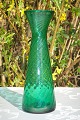 Hyacinthvase med stærkt vredet optik, opdrevet og anhæftet. Smukt gammel dansk hyazinthglas, ...