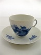 Royal Copenhagen Kongelig porcelæn blå blomst flettet kop/underkop 8261 1.sort.