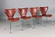 Roxy Klassik præsenterer: Arne Jacobsen / Fritz Hansen.4 Stole.Model: 3107.Rødbrunt "Elegance" læder & ...