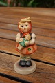 Goebel figur eller M.I. Hummel figur nr. 239/B 1967.Pige med dukke syngendeH 9cm