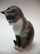Bing & Grøndahl figur nr. 1876 siddende kat. Højde 12 cm i 1. sortering. Designer af Ingeborg ...