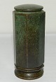 Tung signet i bronce fra Just Andersen i Art Deco stil. I perfekt stand. Ingen ridser eller ...