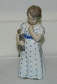 Pige med dukke. Kgl. porcelænsfigur af Ada Bonfils. I perfekt stand. 1. Sortering. Fabriksmærket ...