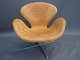 Arne Jacobsen "Svanestol" i vegetal læder