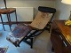 Stilfuld Le Corbusier Chaiselong LC4 nr. 7434. Med ponyskind og sortlakeret ramme, der kan ...