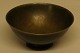 Just Andersen bronce skål. Signeret (se foto) I ok stand, lettere bulet. 14 cm. i diameter, 6 ...