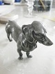 Gravhund i tin - længde: 12 cm - højde 6 cm