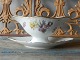 Royal Copenhagen, Fuld Saksisk Blomst saucekande no. 1221, 1. Sort.