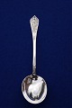 Sølvbestik sølvtøj i tretårnet sølv. Lille serveringsske fra 1908. L 19cm