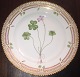 Royal Copenhagen Flora Danica Salat Tallerken #20/3573. Måler 19,5cm og er i perfekt stand. ...