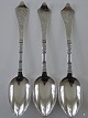 3 stk.  Antik sølvskeer  L:21,5cm.