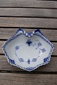 Musselmalet halvblonde Royal Copenhagen porcelæn spisestel. Kongelig porcelæn.Muslingeskål ...