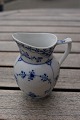 Musselmalet halvblonde Royal Copenhagen porcelæn kaffestel. Kongelig porcelæn.Flødekande nr. ...