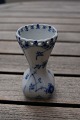 Musselmalet helblonde Royal Copenhagen porcelæn spisestel. Kongelig porcelæn.Kuvertvase nr. ...