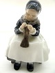 Amagerpige kgl. porcelæn nr. 1314  1.sort. kunstner Lotte Benter