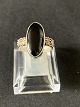 Antik Huset 
præsenterer: 
Dame sølv 
ring med en 
sort onyx
Stemplet. 925S
Størrelse 56