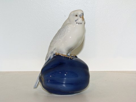 Rare Royal Copenhagen figurine
White Budgie on gourd