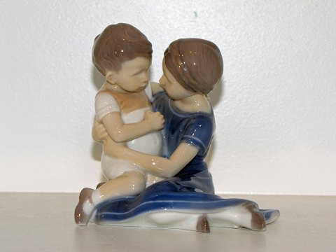 Bing & Grondahl figurine
Siblings