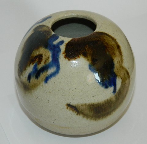 Vase in stoneware by Conny Walther
