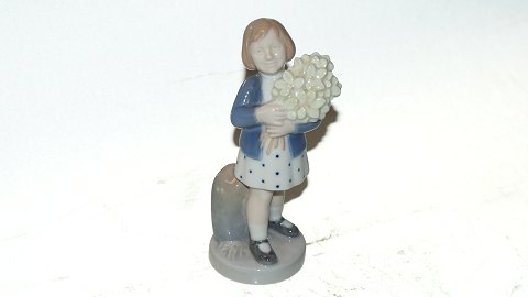 Kongelig figur, Maj, Pige med blomster