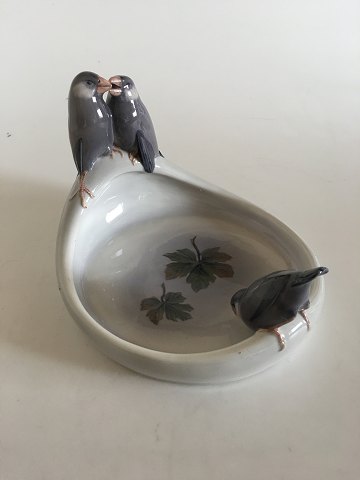 Royal Copenhagen Art Nouveau Skål med finker/fugle No 373
