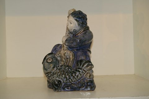 Hjorth art pottery
Man with fish figurine