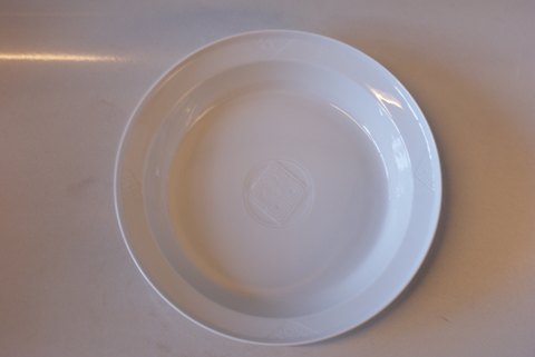 Royal Copenhagen Gemma, Deep Lunch Plate
Dek. no. 14669
Diameter 20 cm.
