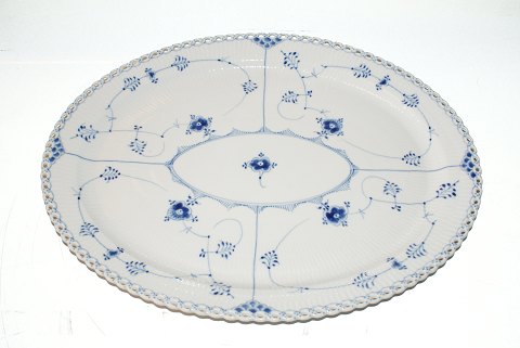Royal Copenhagen Blue Fluted Full Lace, Large Wide Oval dish.
Dec. Number 1/1151
Size 36 x 47 cm.
