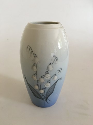 Bing & Grøndahl Vase No. 57/251 med Liljekonval Motiv
