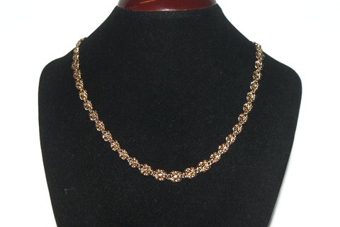 Knot Necklace, 14 karat gold
Length 41 cm
