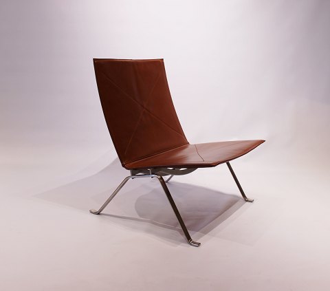 Hvilestol, model PK22, designet af Poul Kjærholm i 1955 og fremstillet hos Fritz 
Hansen i 2016. 
5000m2 udstilling.