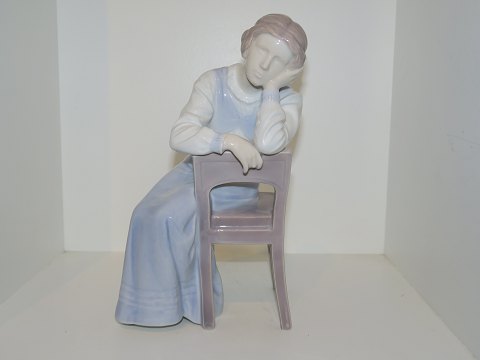 Rare Bing & Grondahl figurine
Woman on chair