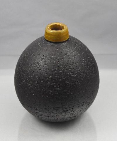 Kuglevase i keramik
Nymølle