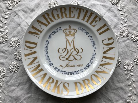 Bing & Grondahl
Commemorative Plate
Queen Margrethe d.2
* 150kr