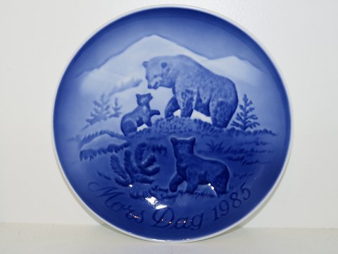 Bing & Grondahl
Mothers Day Plate 1985