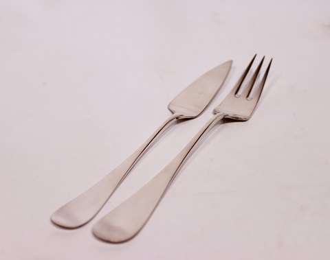 Fish cutlery of the pattern Ida by A. Michelsen, sterling silver.
5000m2 showroom.