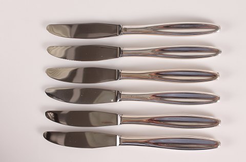 Jeanne Grut
Jeanne Cutlery
Dinner Knives
Length 22 cm