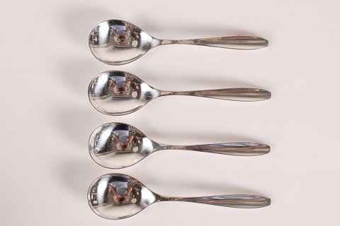 Jeanne Grut
Jeanne Cutlery
Dessert Spoon
Length 16 cm