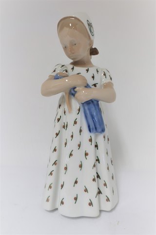 Bing & Grøndahl. Pige med dukke. Model 1721. Højde 19,5 cm. (2 sortering)
