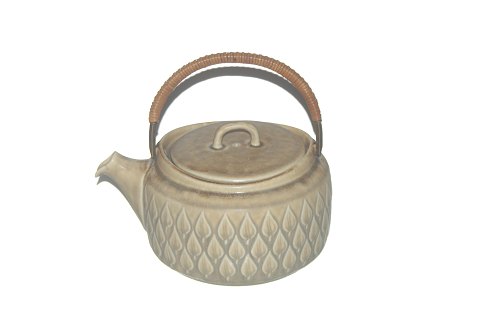 Bing & Grøndahl Nissen/Kronjyden, Relief stoneware, Teapot
Height 13.5 cm