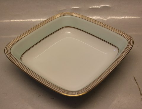 Marstrand B&G porcelæn  Hvidt porcelæn, antik græsk kantet guldbort på grøn kant 
230 Firkantet kartoffelskål (stor) 22 x 22 cm (576) Salatskål