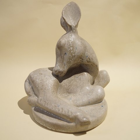 Arne Bang; A stoneware figurine #11, a deer