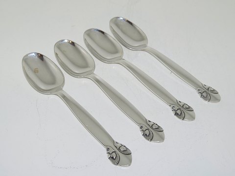 Georg Jensen Bittersweet sterling silver
Tea spoon 12.2 cm.