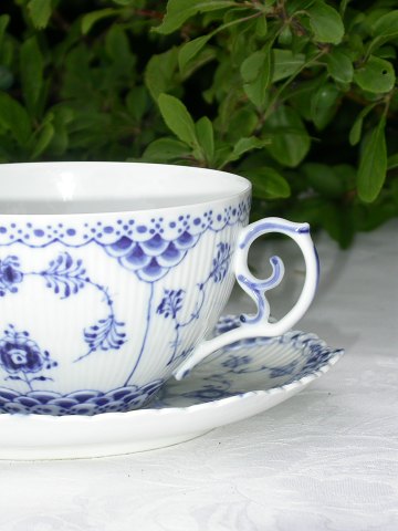 Royal Copenhagen  Blue fluted full lace      Soup cup 109